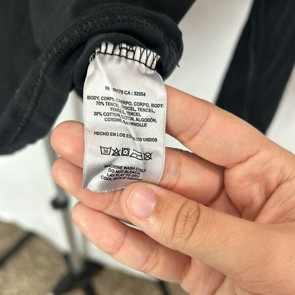 T.La Turtleneck Long Sleeve Top Minimalist Layering Piece - Picture 5 of 6